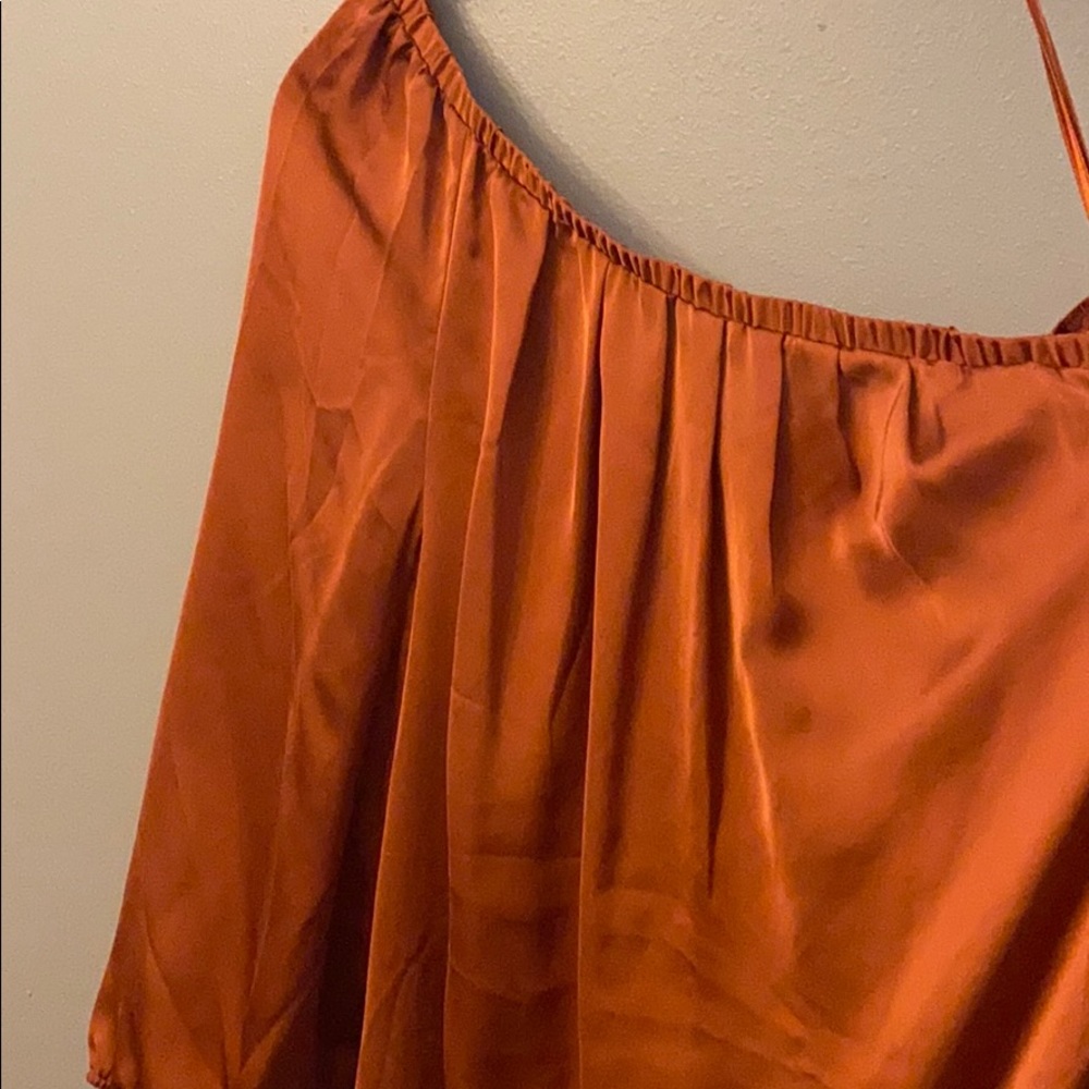 One shoulder top - Picture 2 of 2
